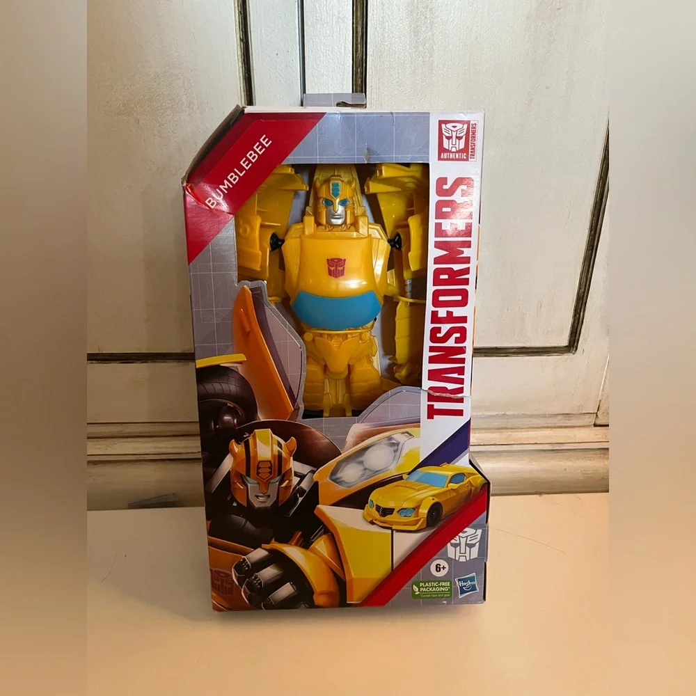 New Hasbro Transformers Authentics Titan Changer 11